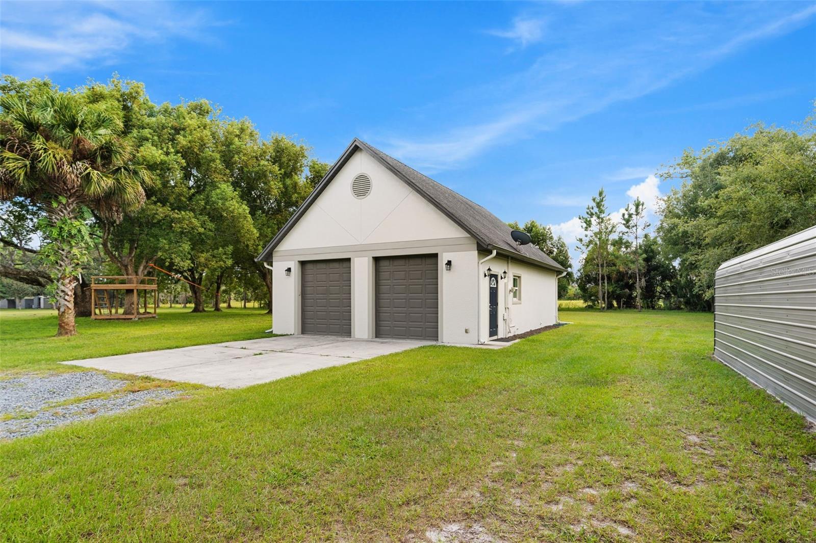 16692 LAKE PICKETT RD