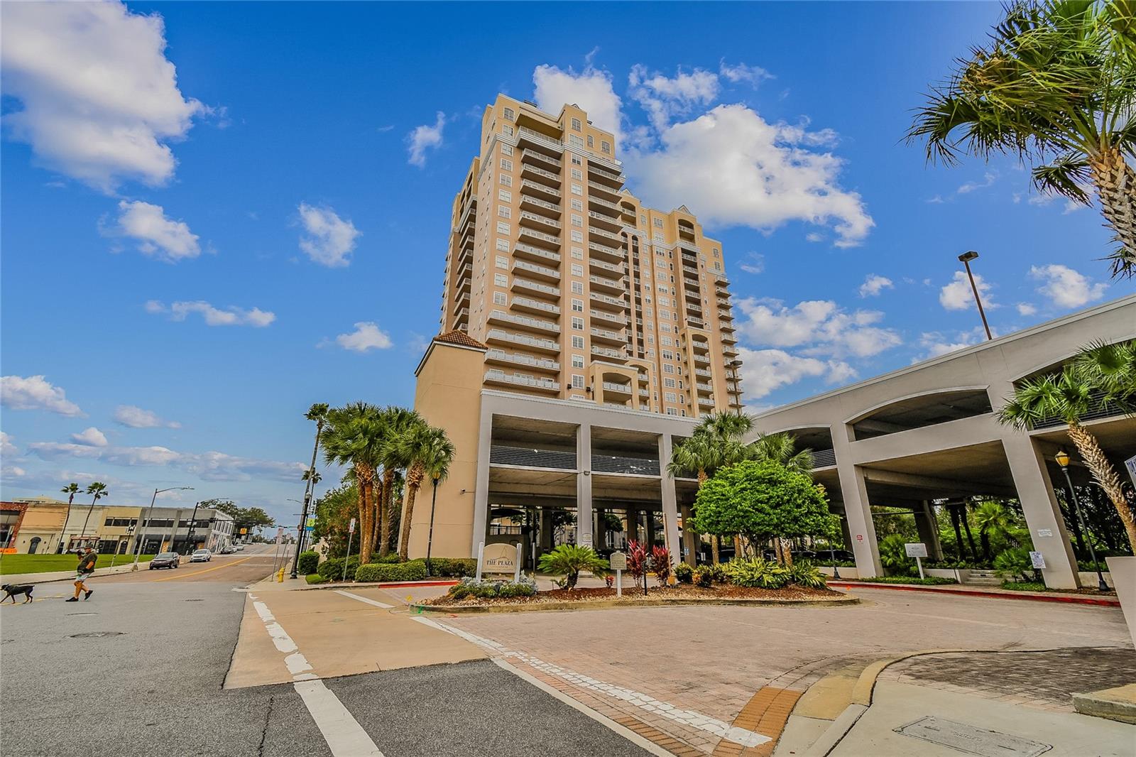 400 E BAY ST #602