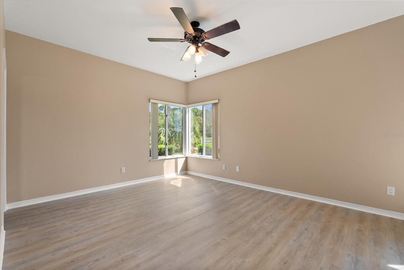 1 MAGNOLIA DR S #1
