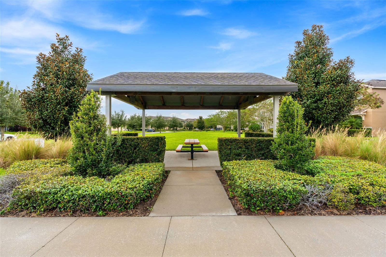 10386 ATWATER BAY DR