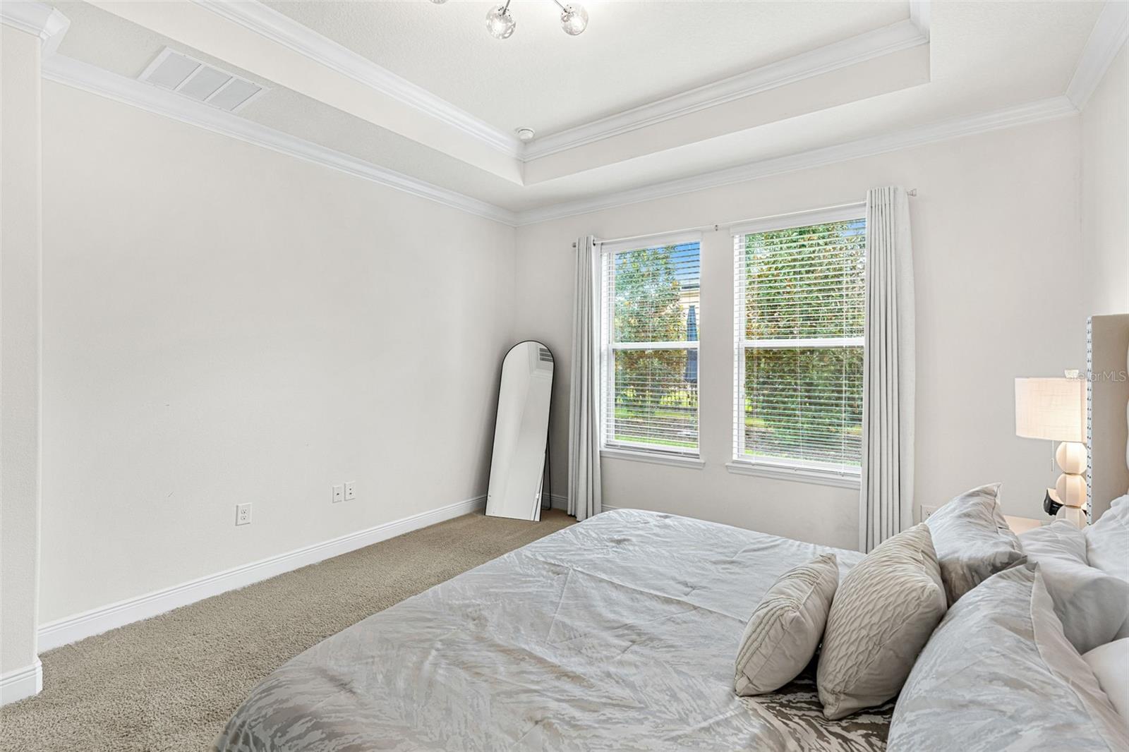 10386 ATWATER BAY DR