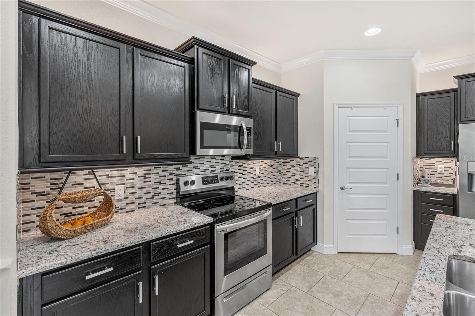 10386 ATWATER BAY DR