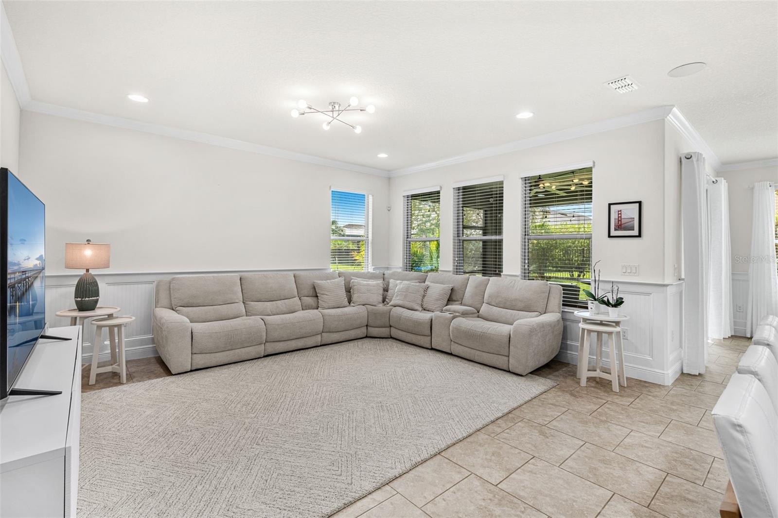 10386 ATWATER BAY DR