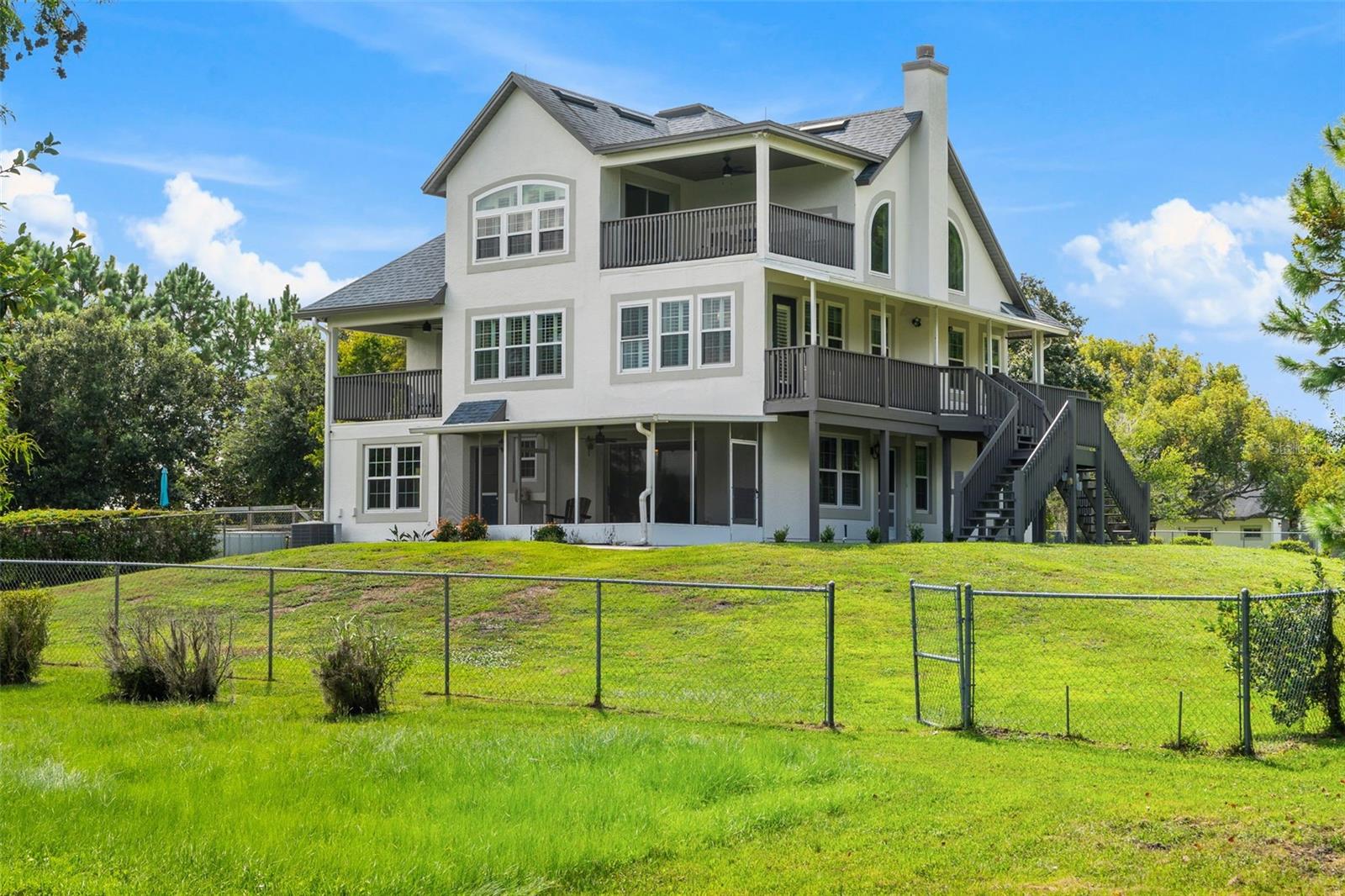 16692 LAKE PICKETT RD