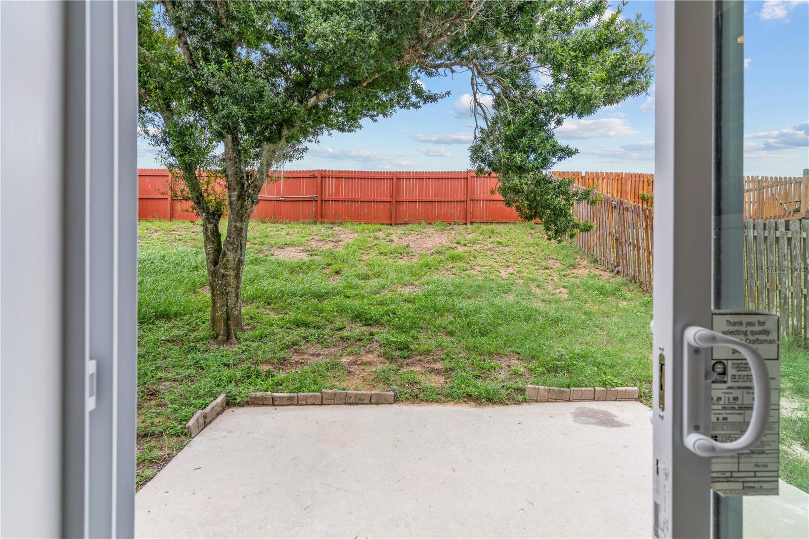 421 ROLLINS DR