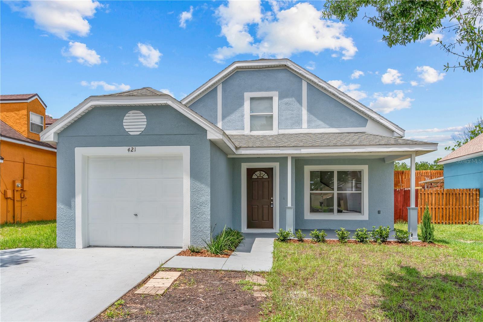 421 ROLLINS DR