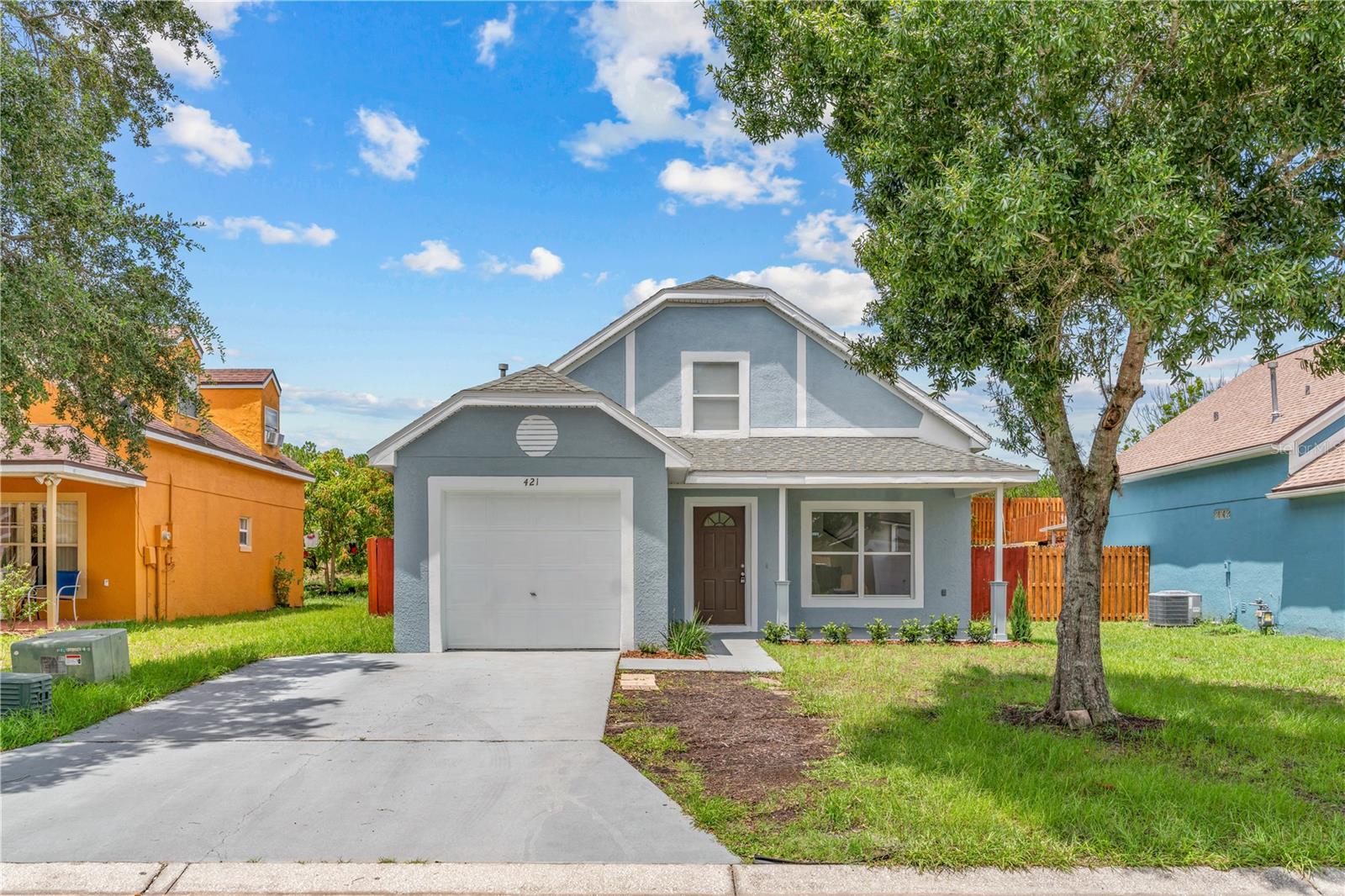 421 ROLLINS DR