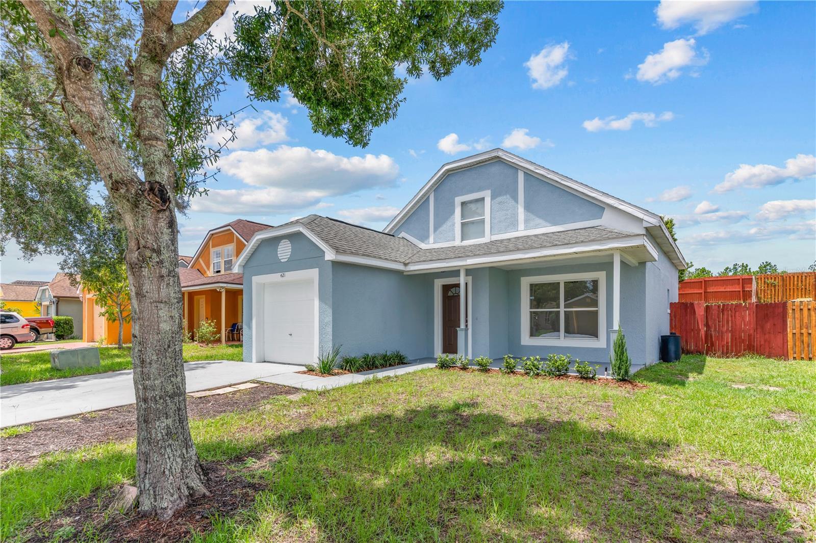 421 ROLLINS DR