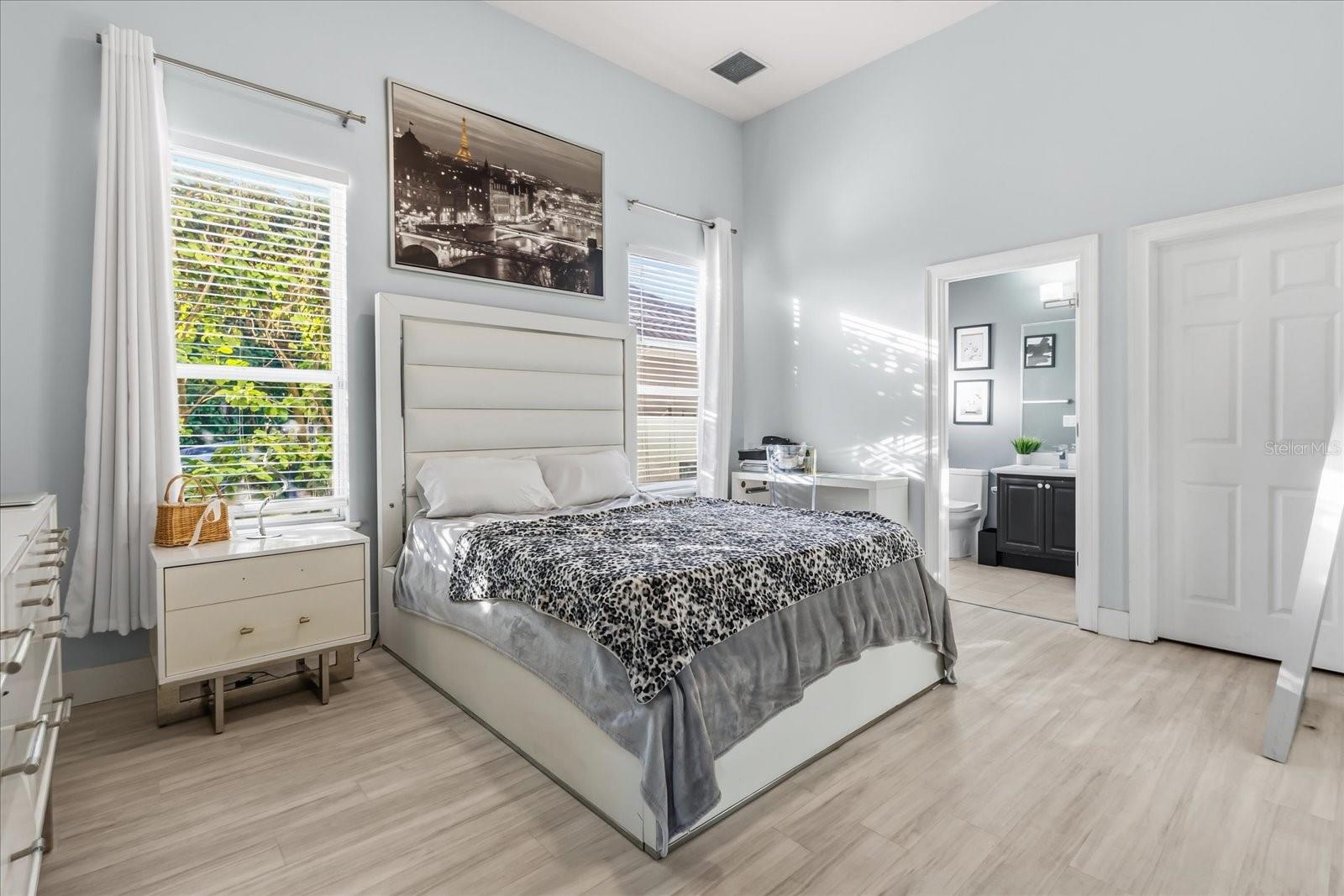 3235 WINDING PINE TRL