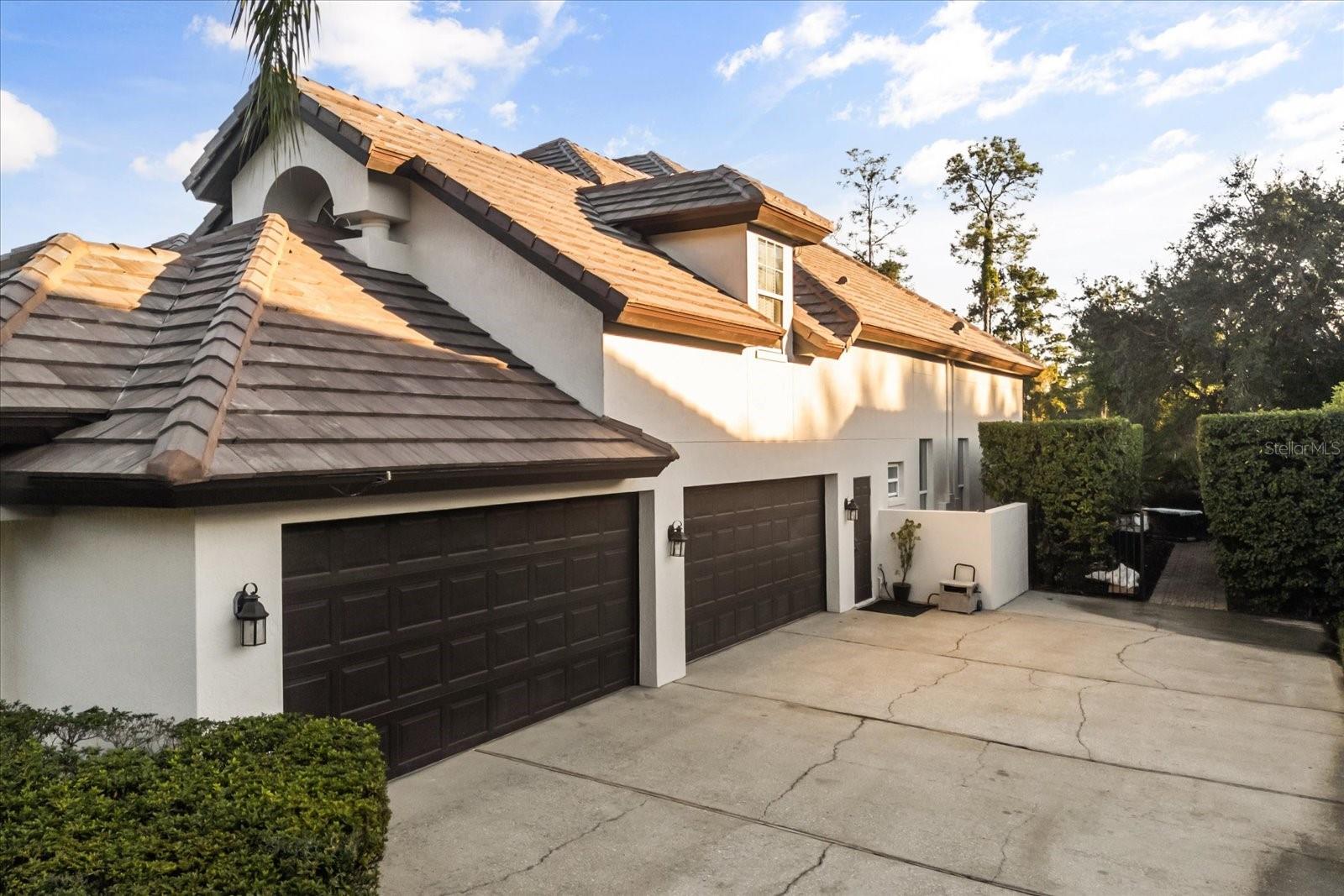 3235 WINDING PINE TRL