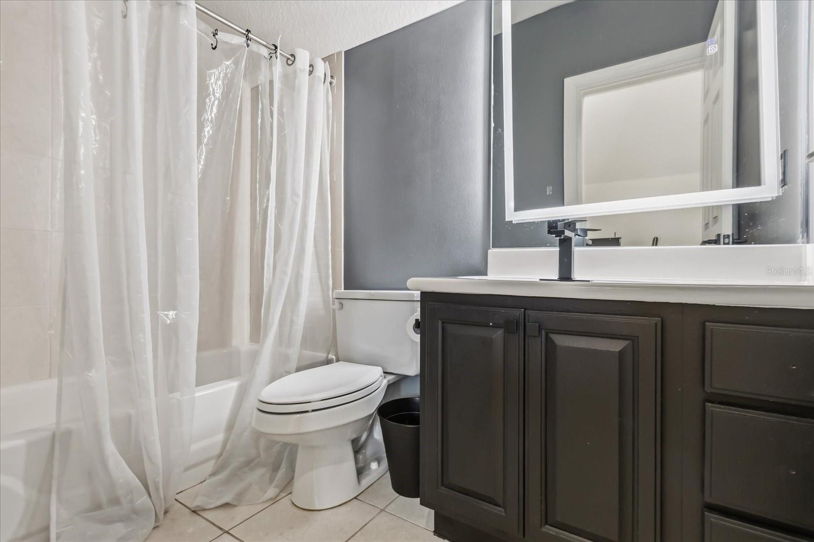 3235 WINDING PINE TRL