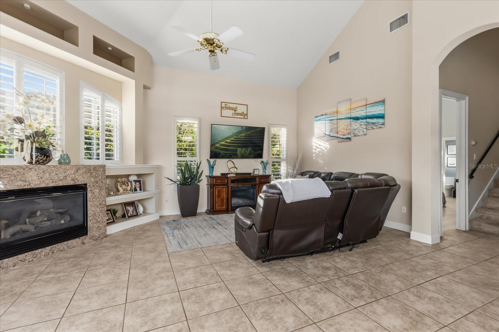 3235 WINDING PINE TRL