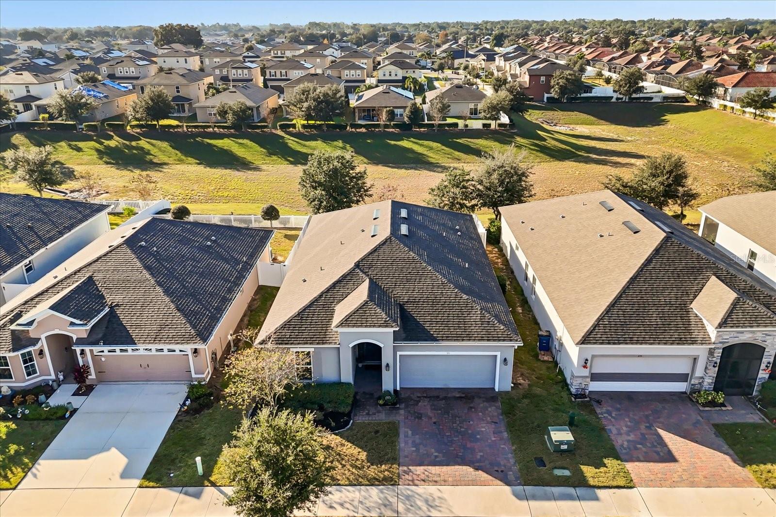 321 MEADOW POINTE DR