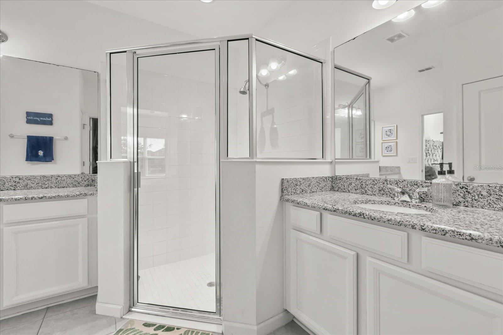 321 MEADOW POINTE DR