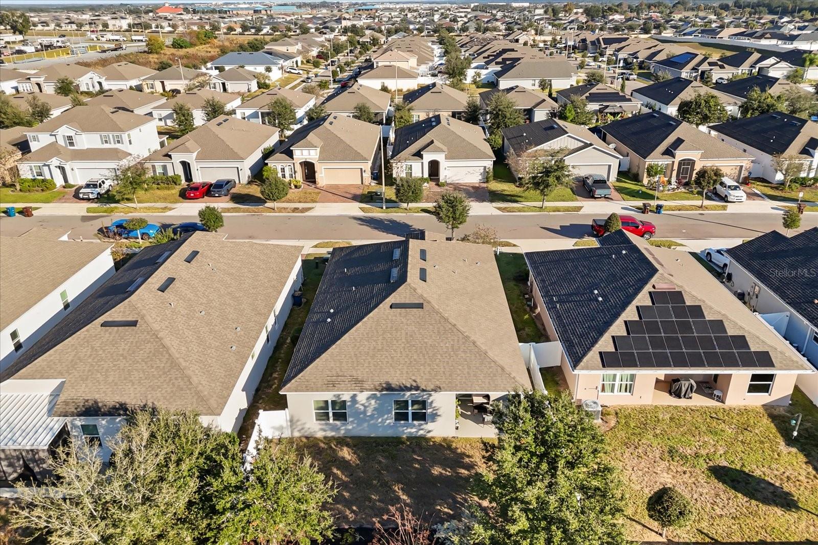 321 MEADOW POINTE DR