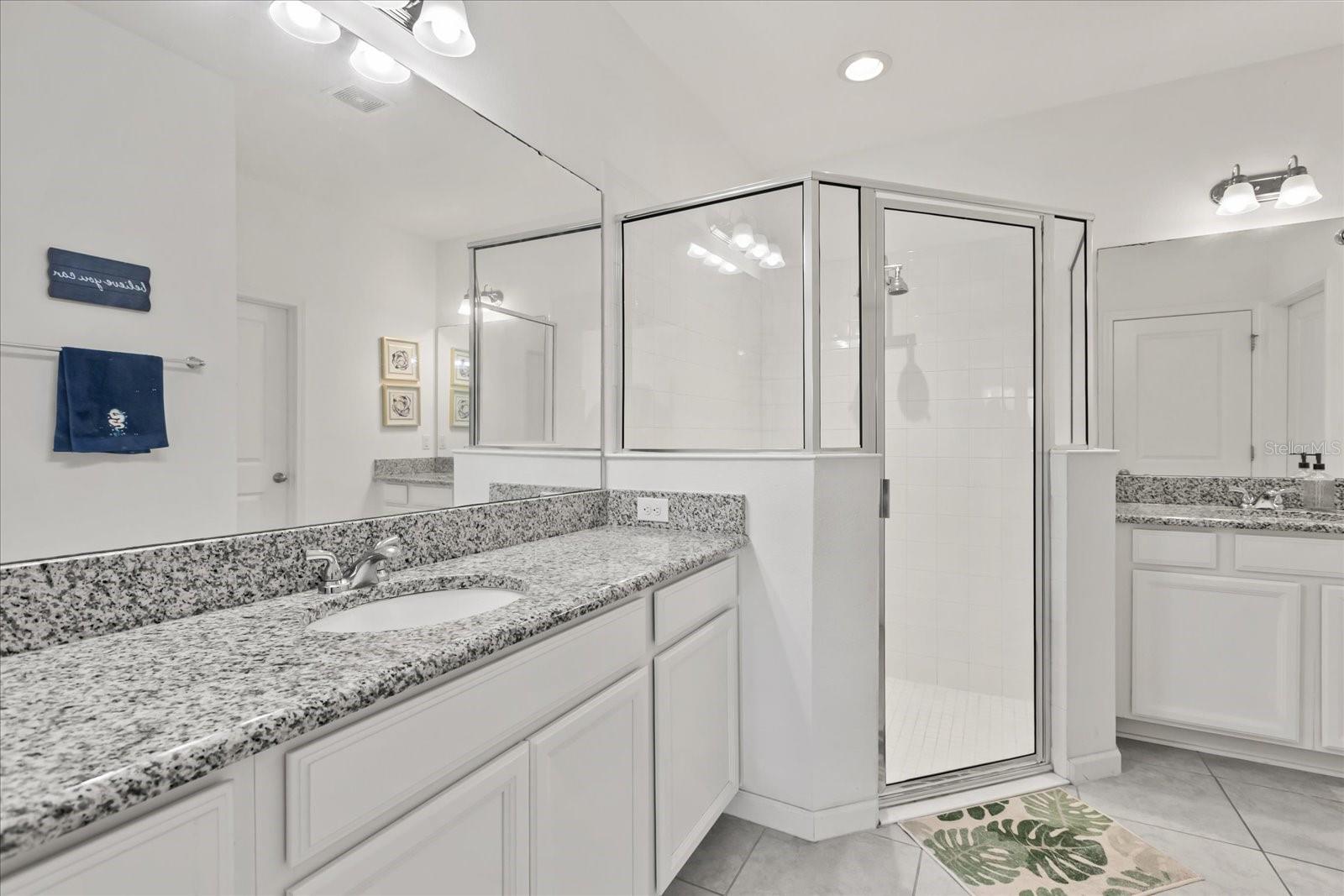 321 MEADOW POINTE DR