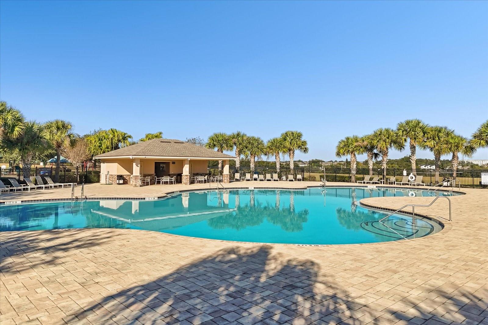 321 MEADOW POINTE DR