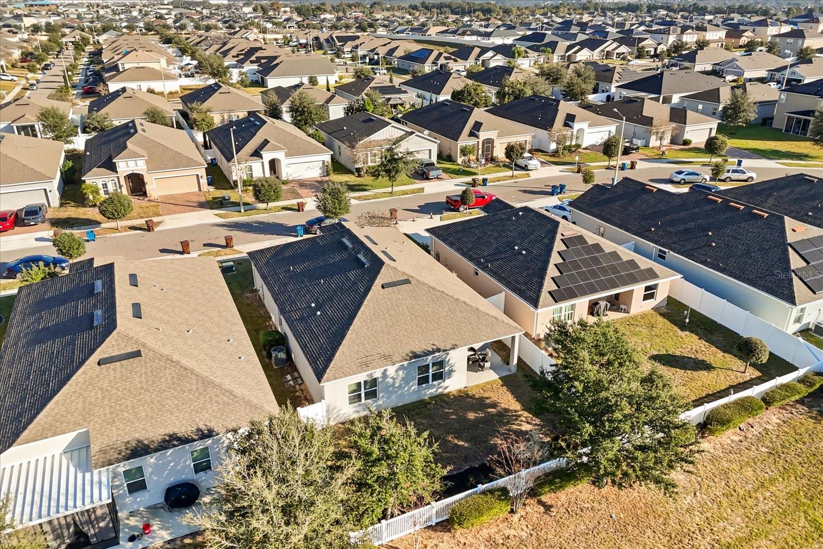 321 MEADOW POINTE DR