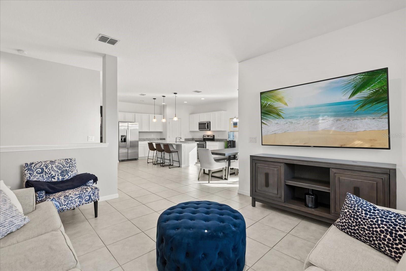 321 MEADOW POINTE DR