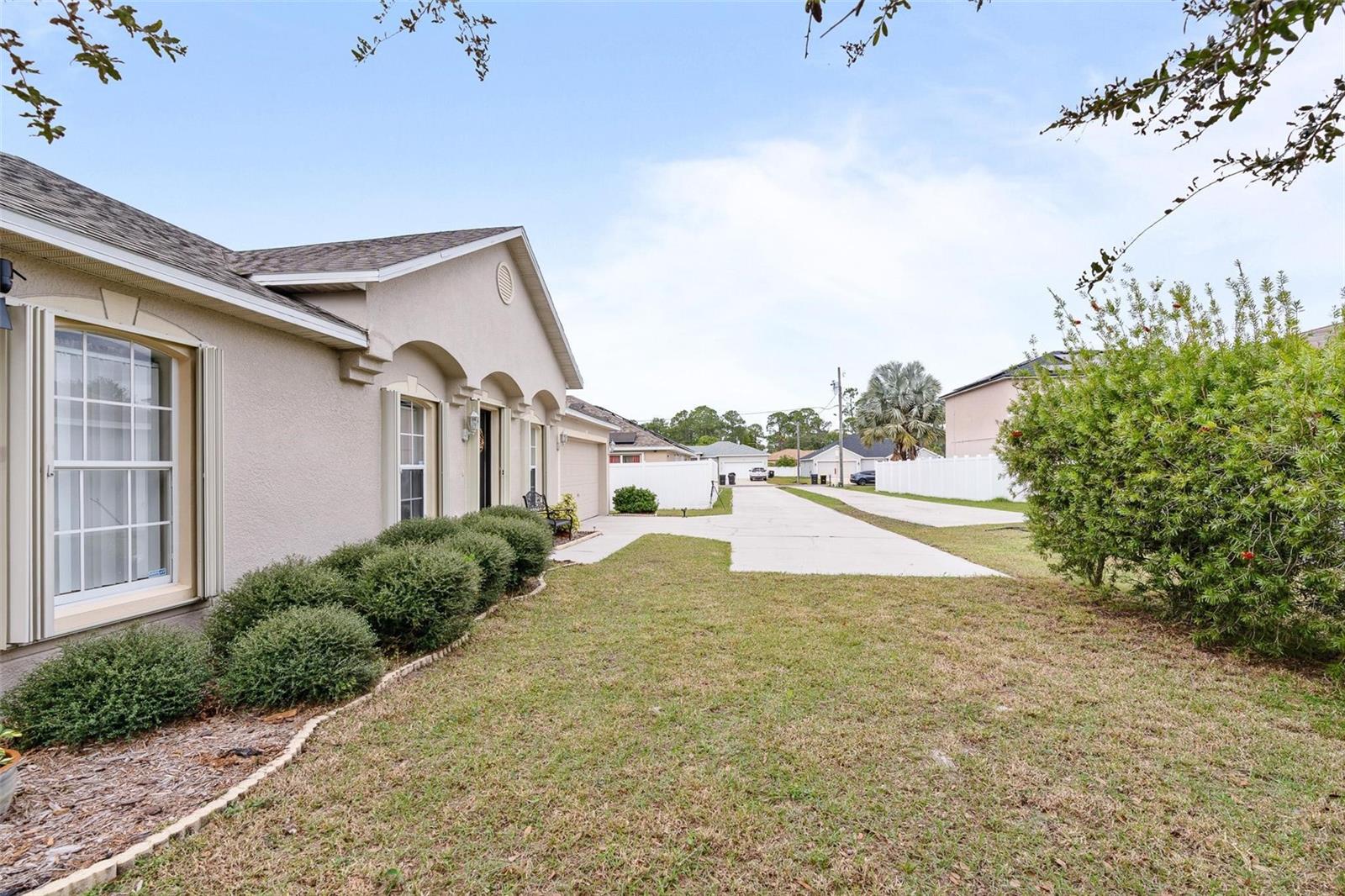 1156 HUDSON HARBOR LN