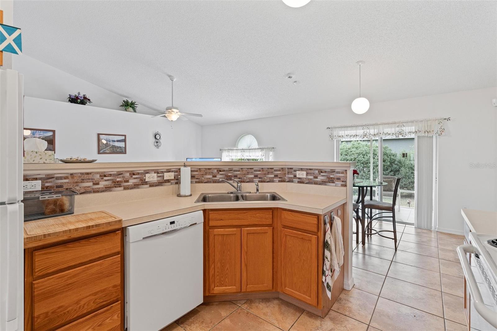 1156 HUDSON HARBOR LN