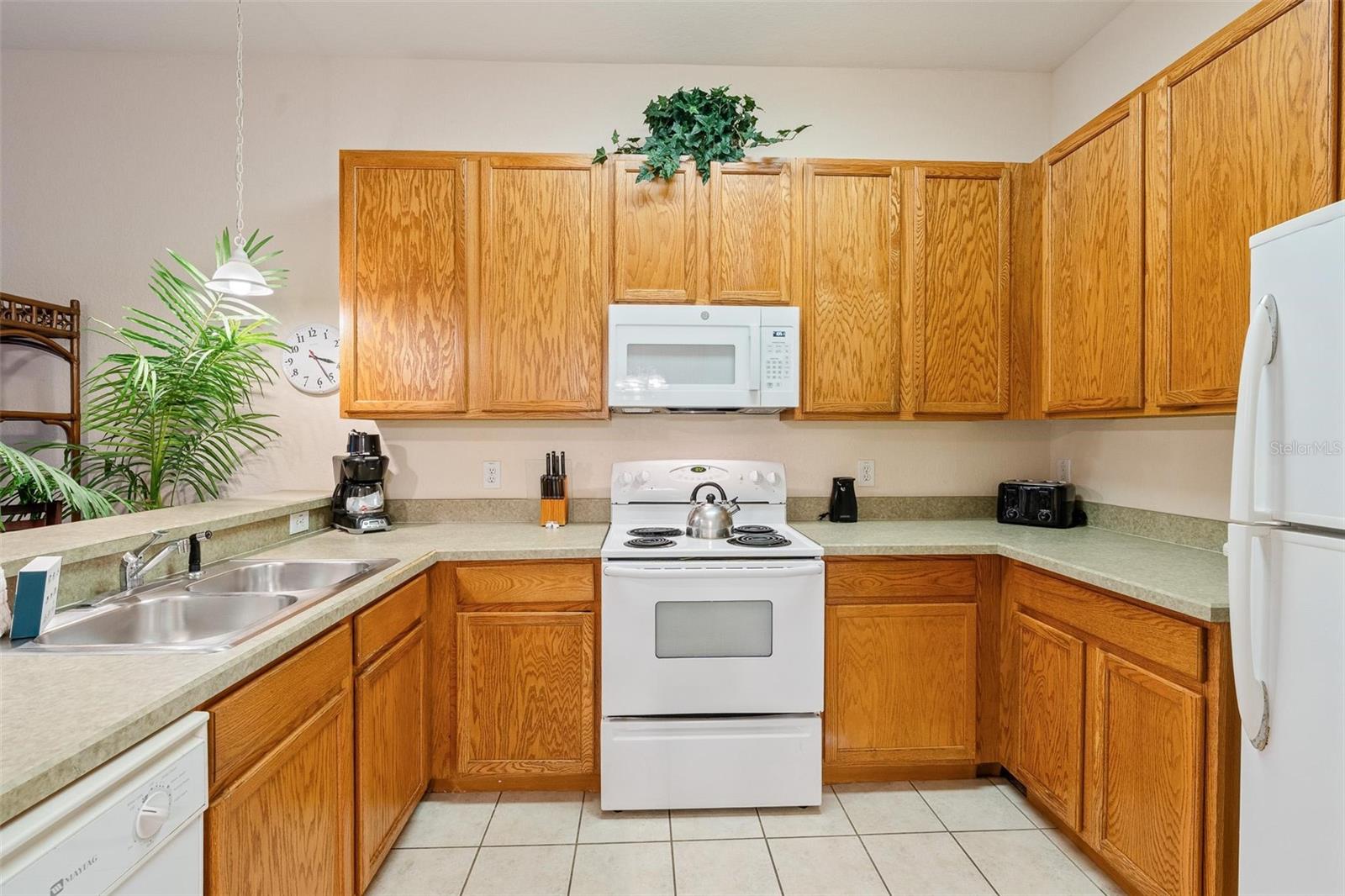602 GRAN BAHAMA BLVD #602