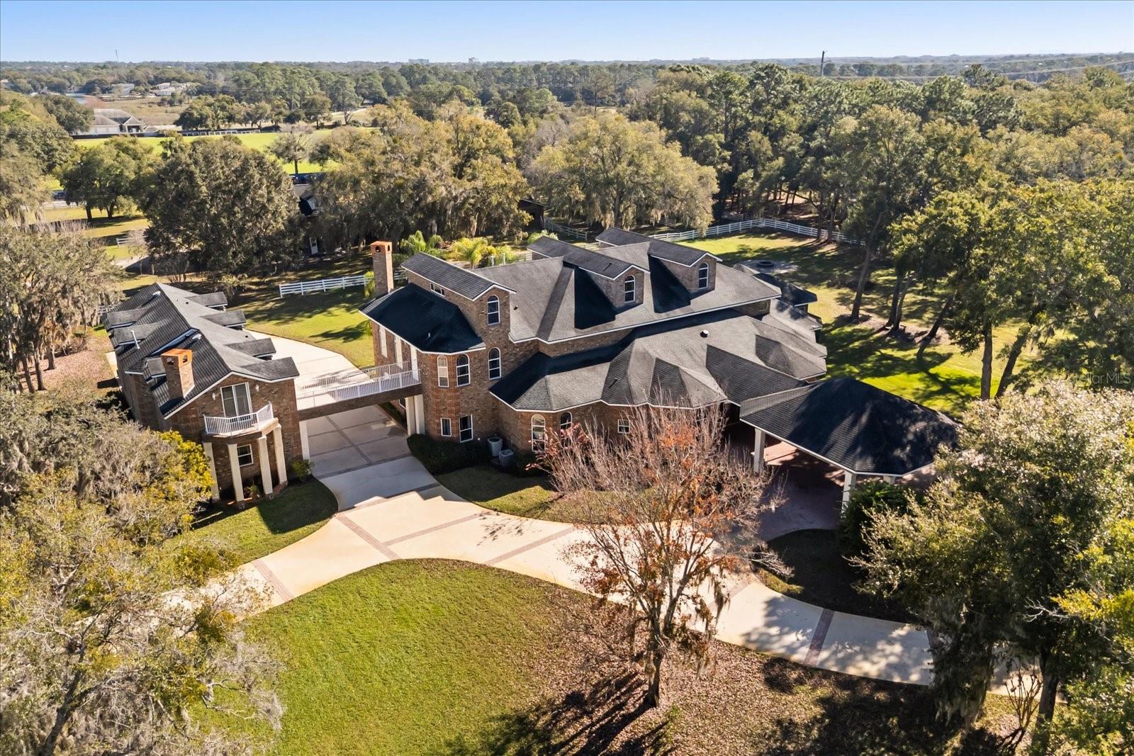 1501 LAKE MARKHAM RD