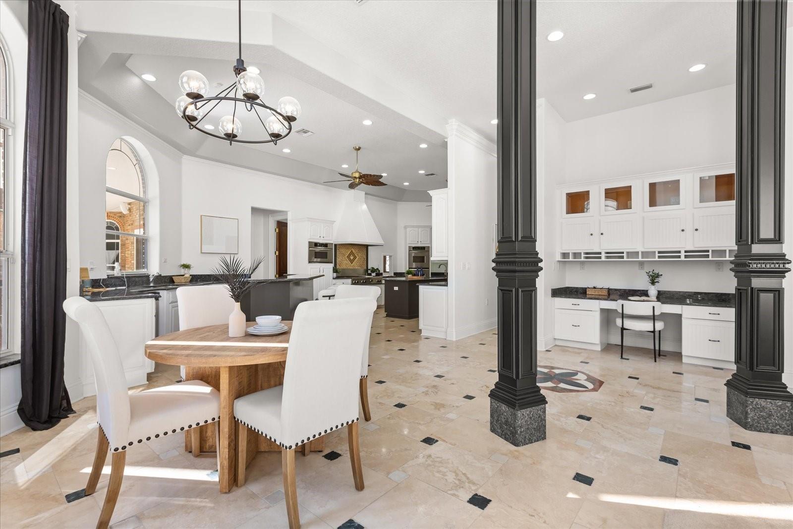 1501 LAKE MARKHAM RD