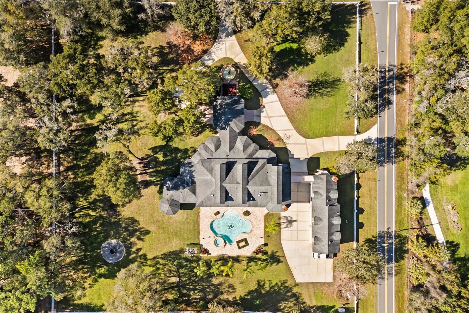 1501 LAKE MARKHAM RD