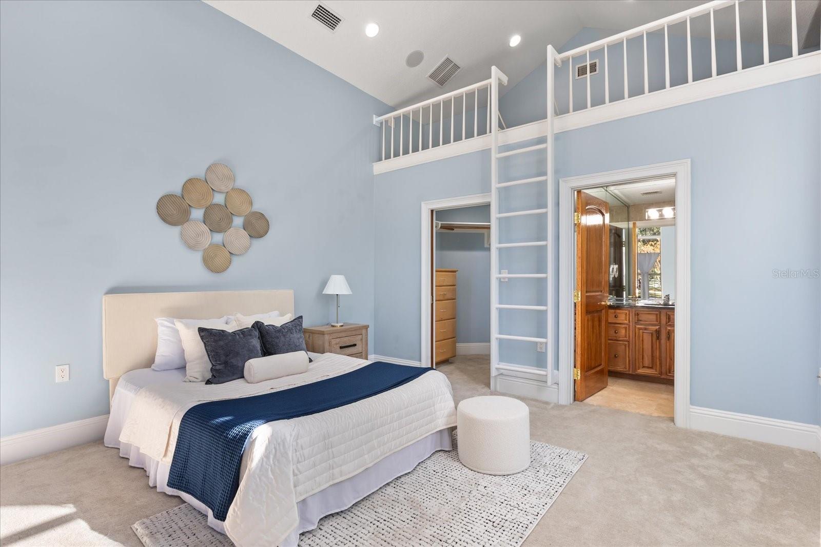 1501 LAKE MARKHAM RD