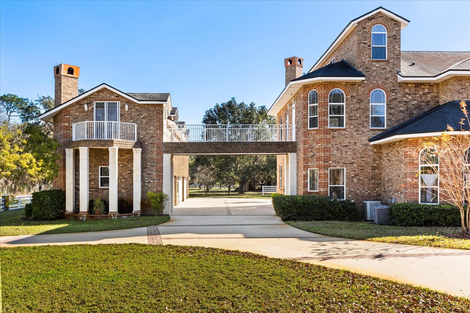 1501 LAKE MARKHAM RD