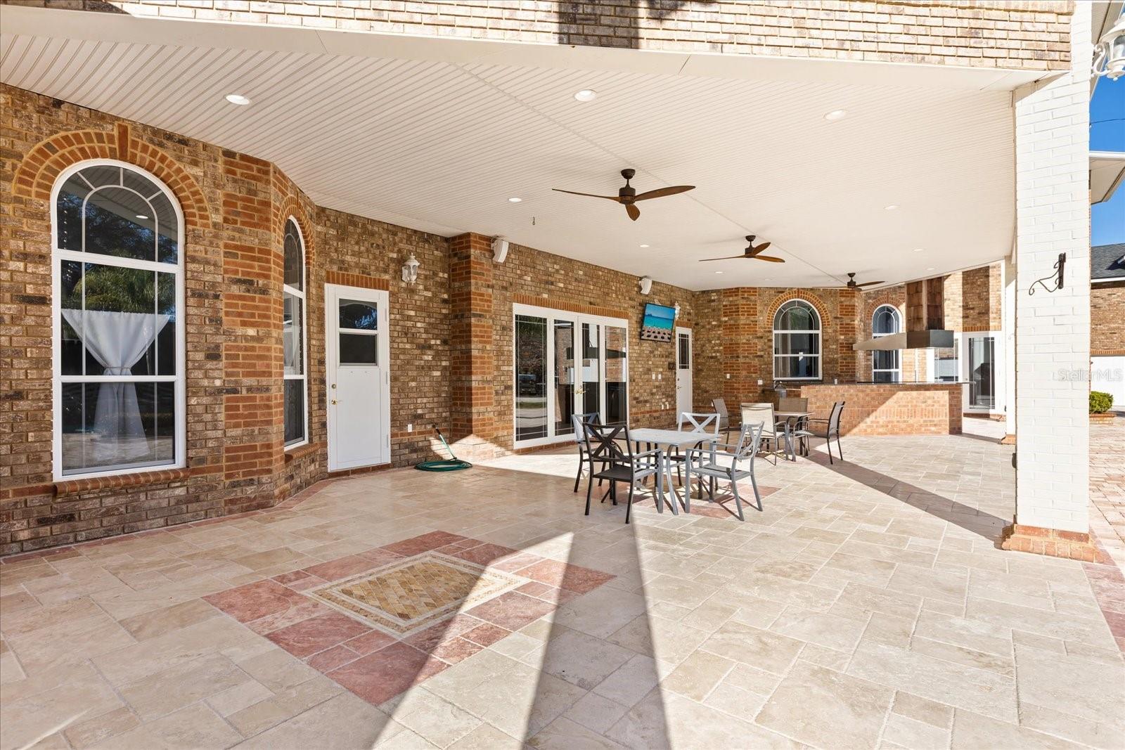 1501 LAKE MARKHAM RD