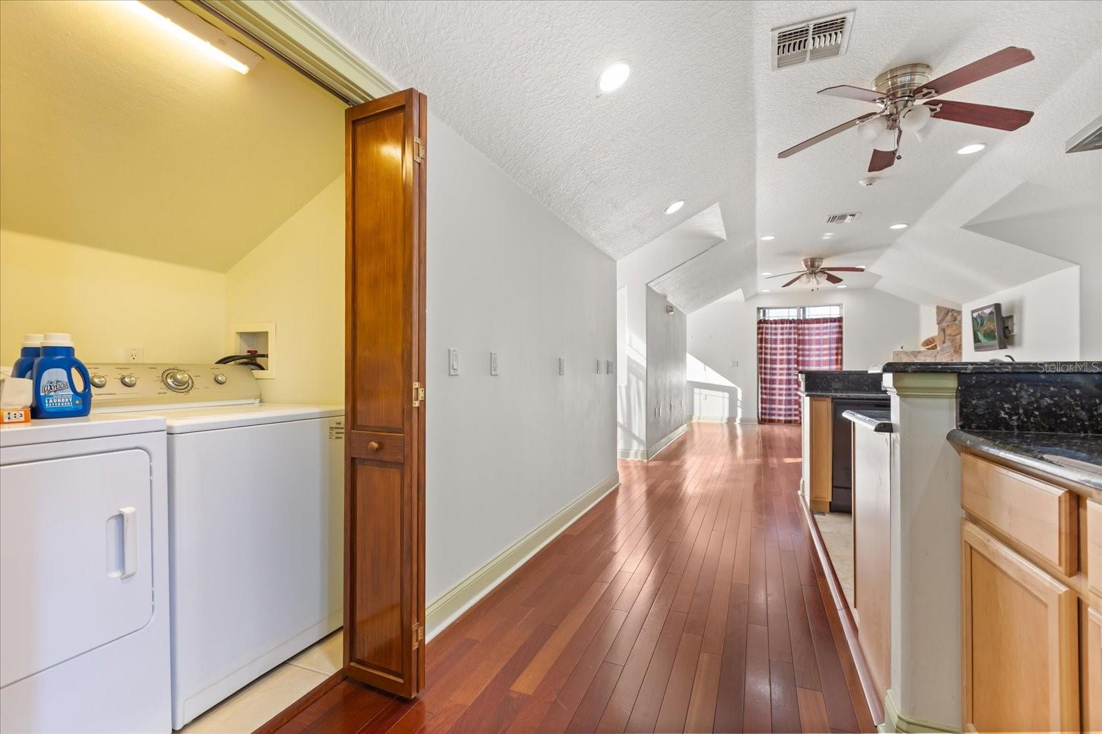 1501 LAKE MARKHAM RD