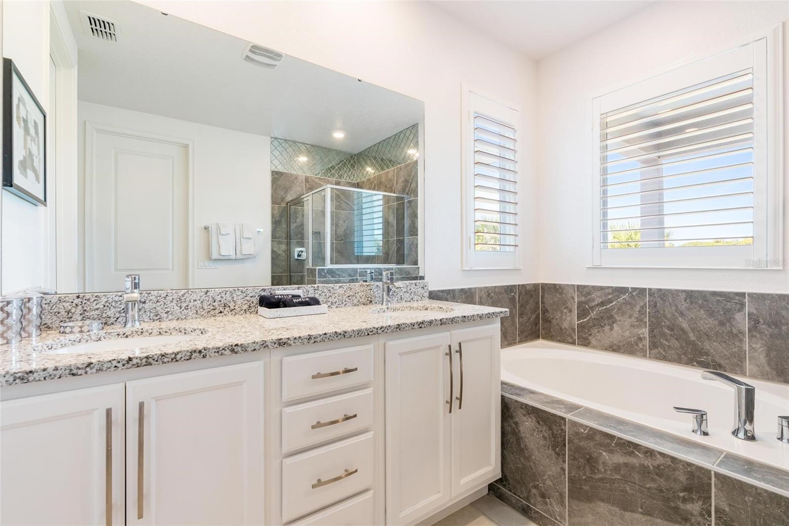 740 DESERT MOUNTAIN CT