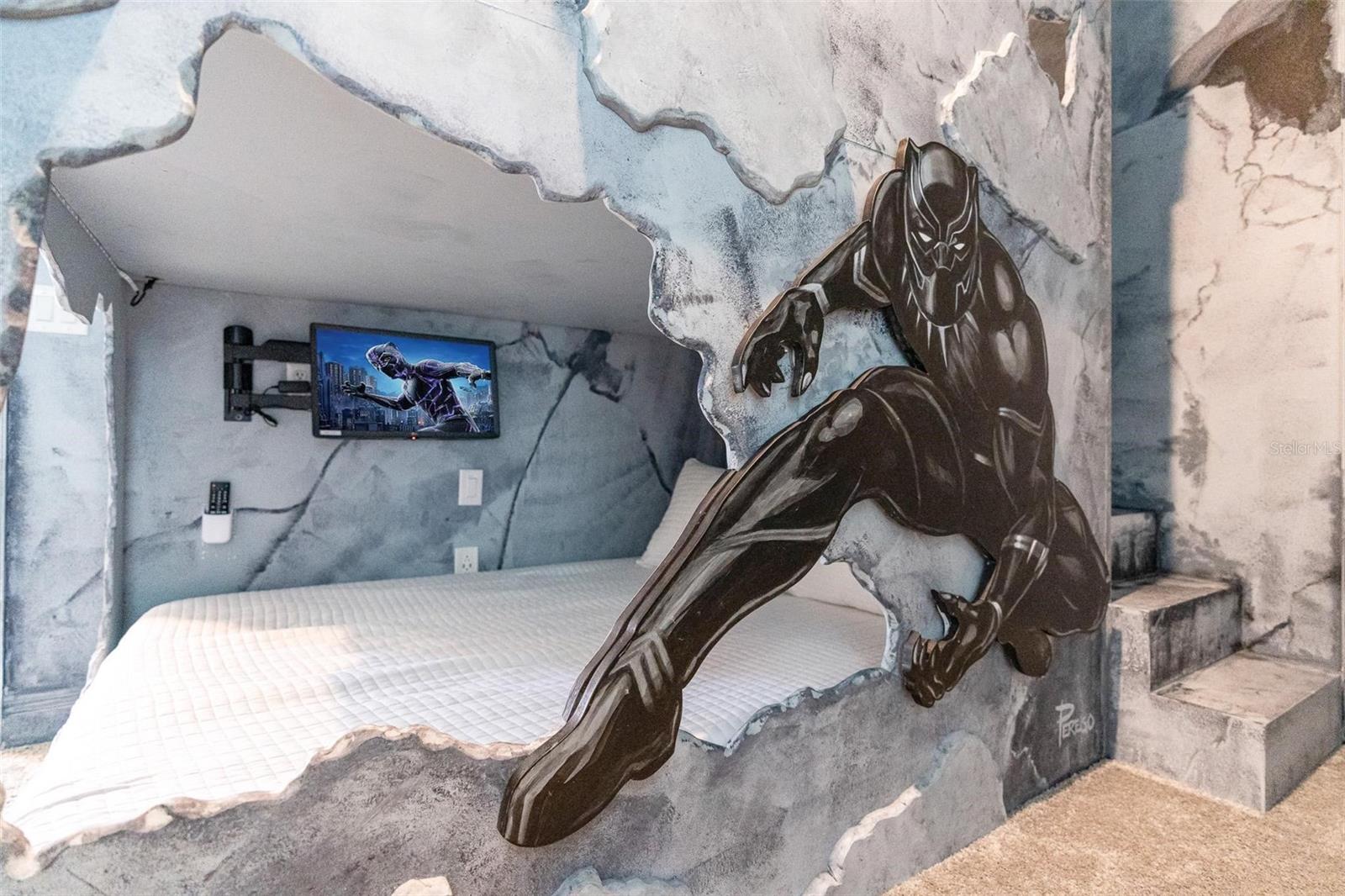 740 DESERT MOUNTAIN CT