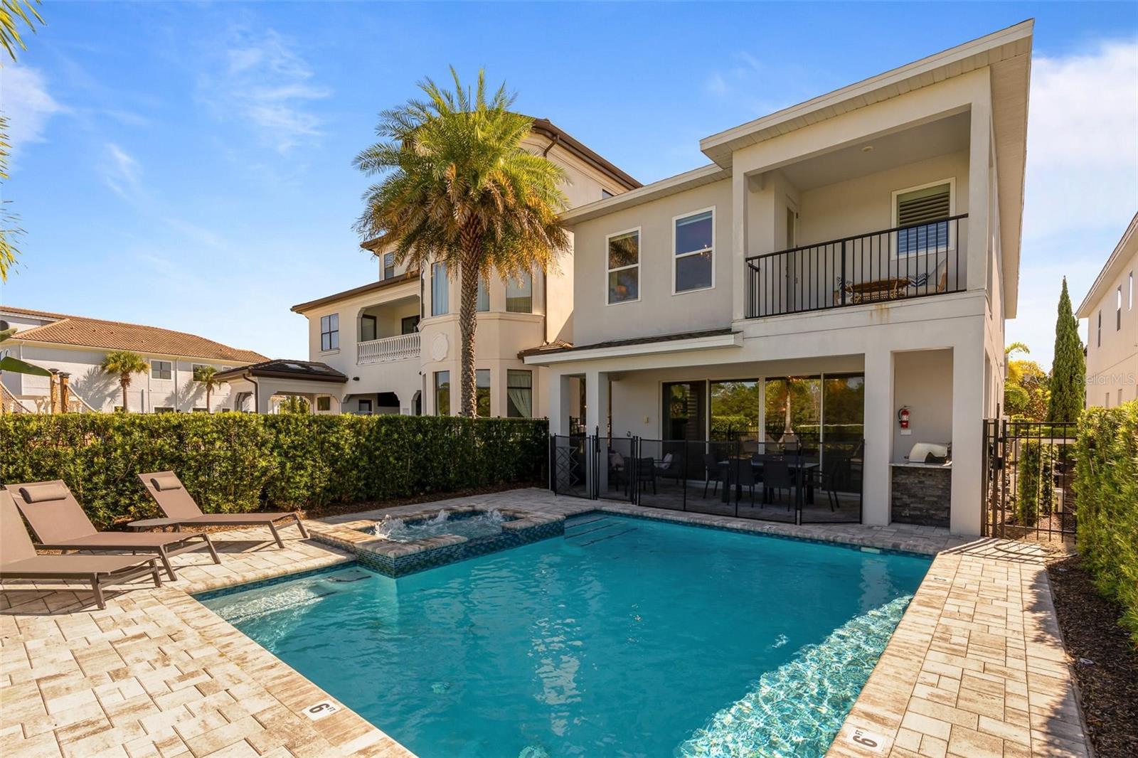 740 DESERT MOUNTAIN CT