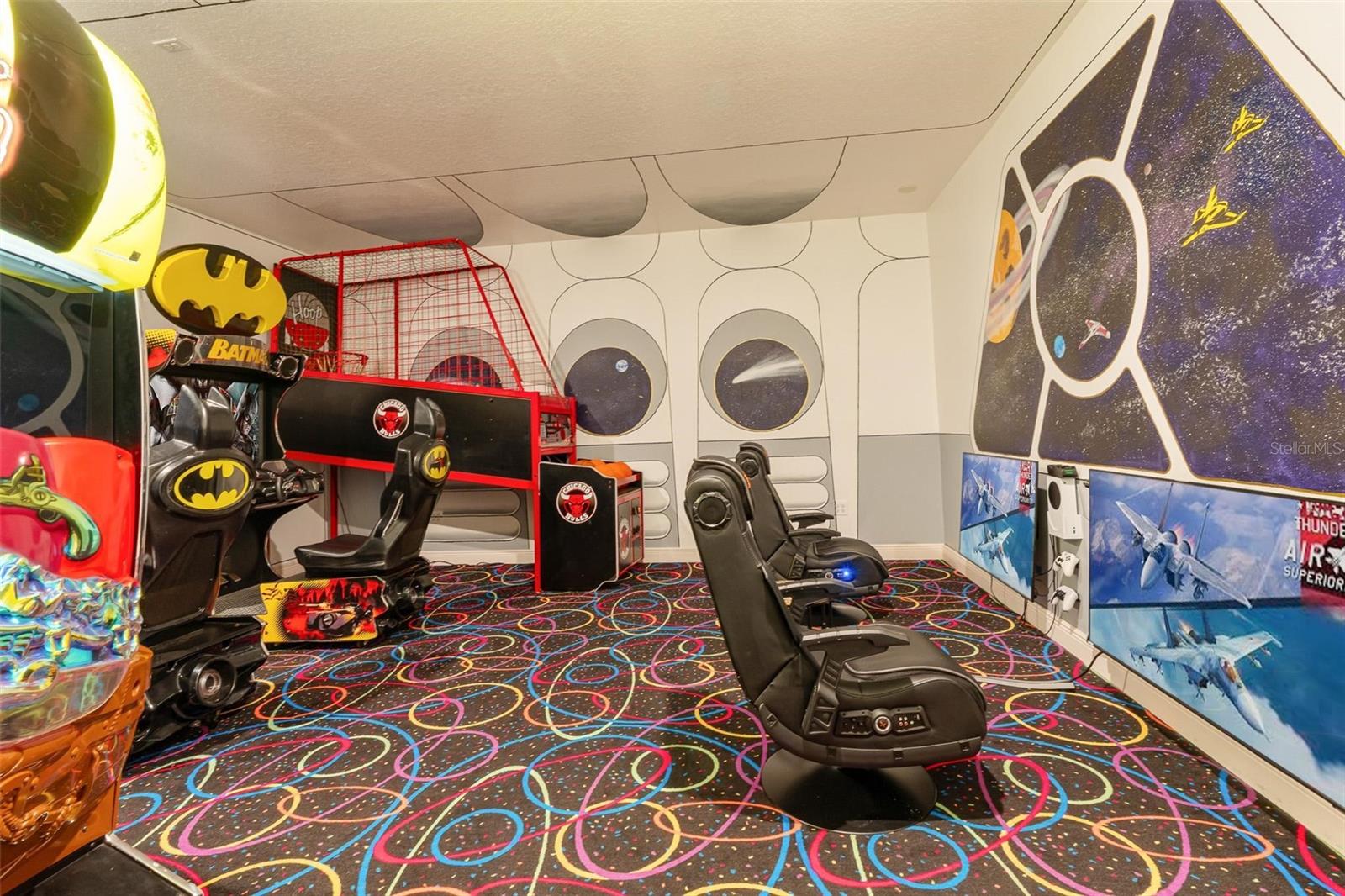 740 DESERT MOUNTAIN CT