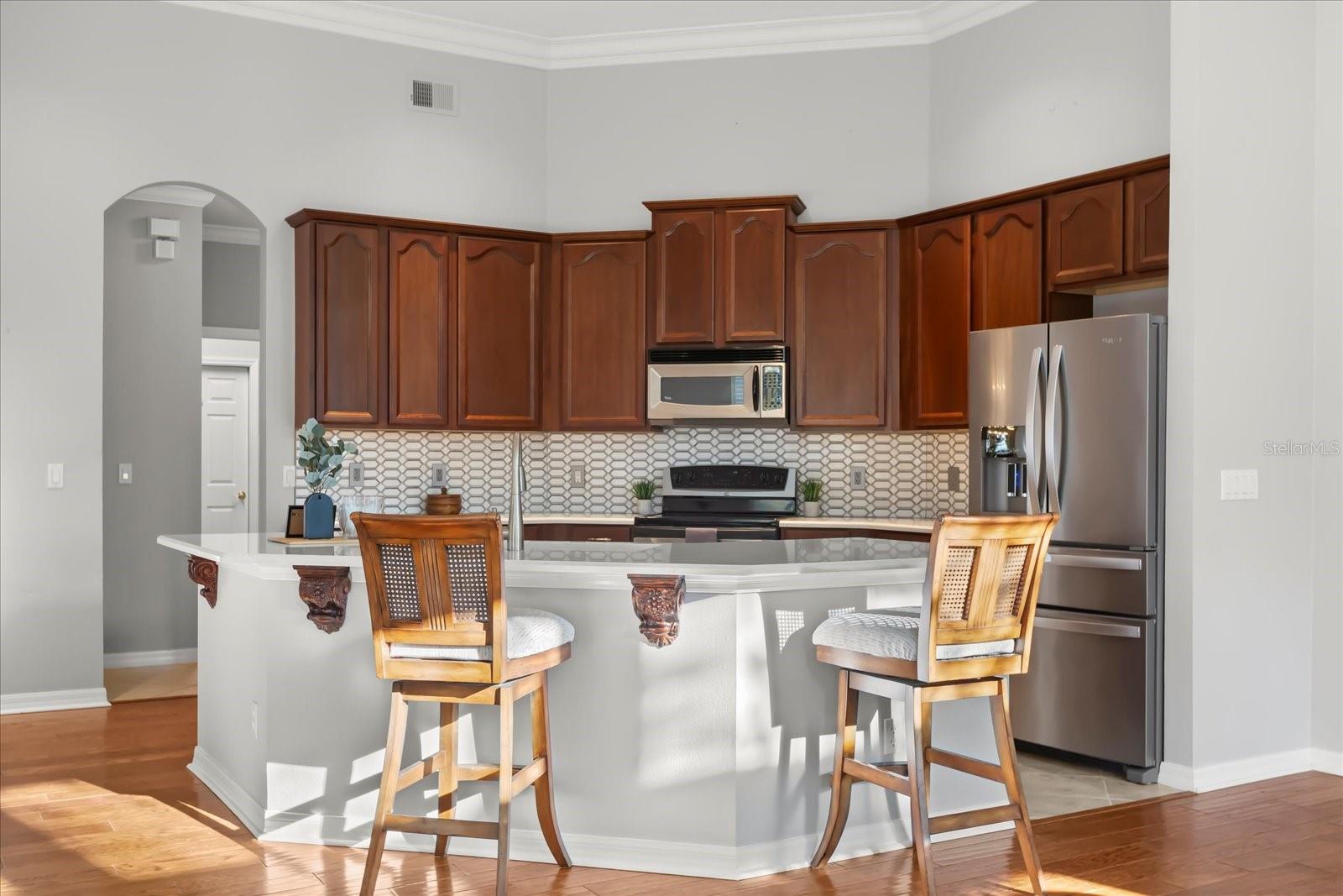 5586 WHISPERING WOODS PT