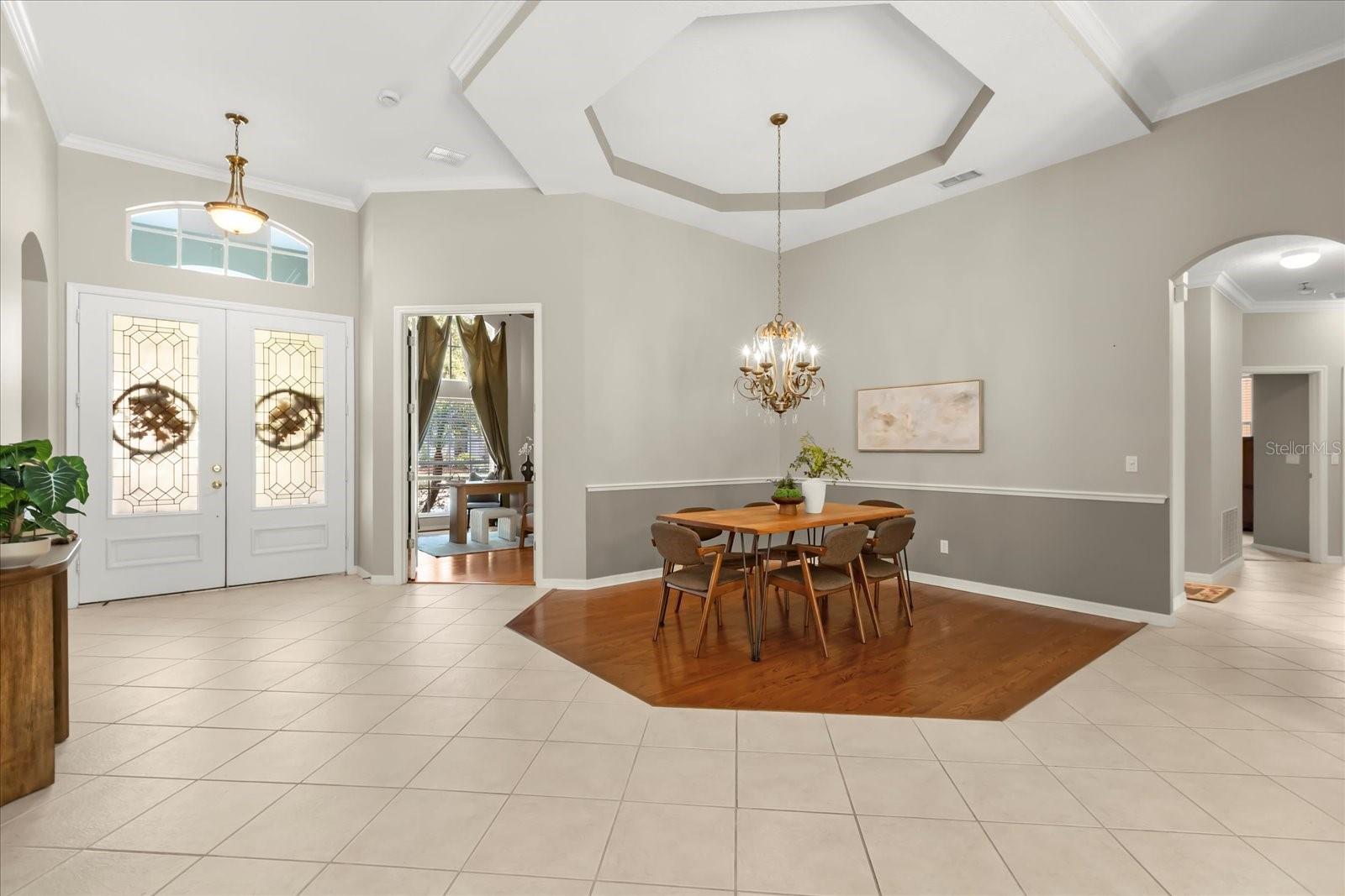 5586 WHISPERING WOODS PT