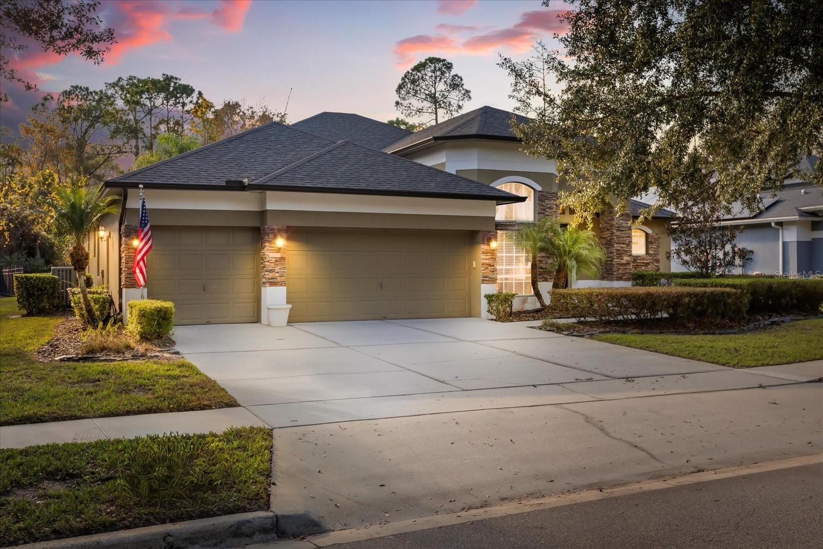 5586 WHISPERING WOODS PT