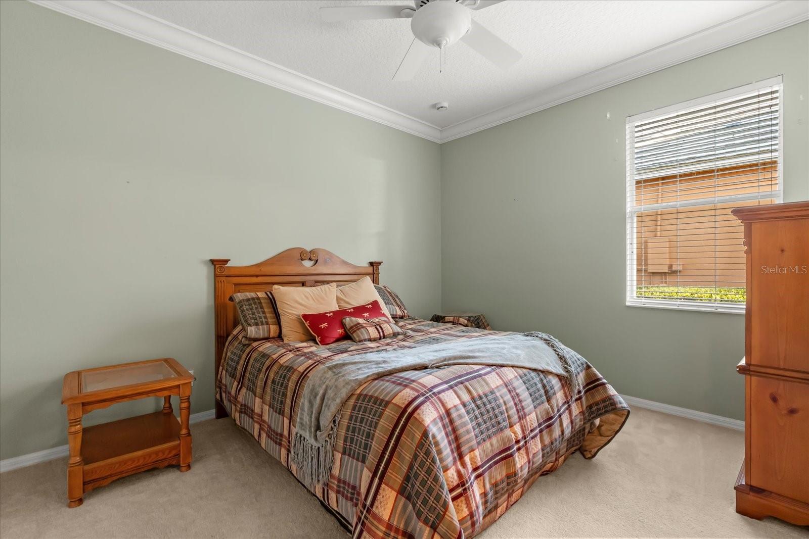 5586 WHISPERING WOODS PT