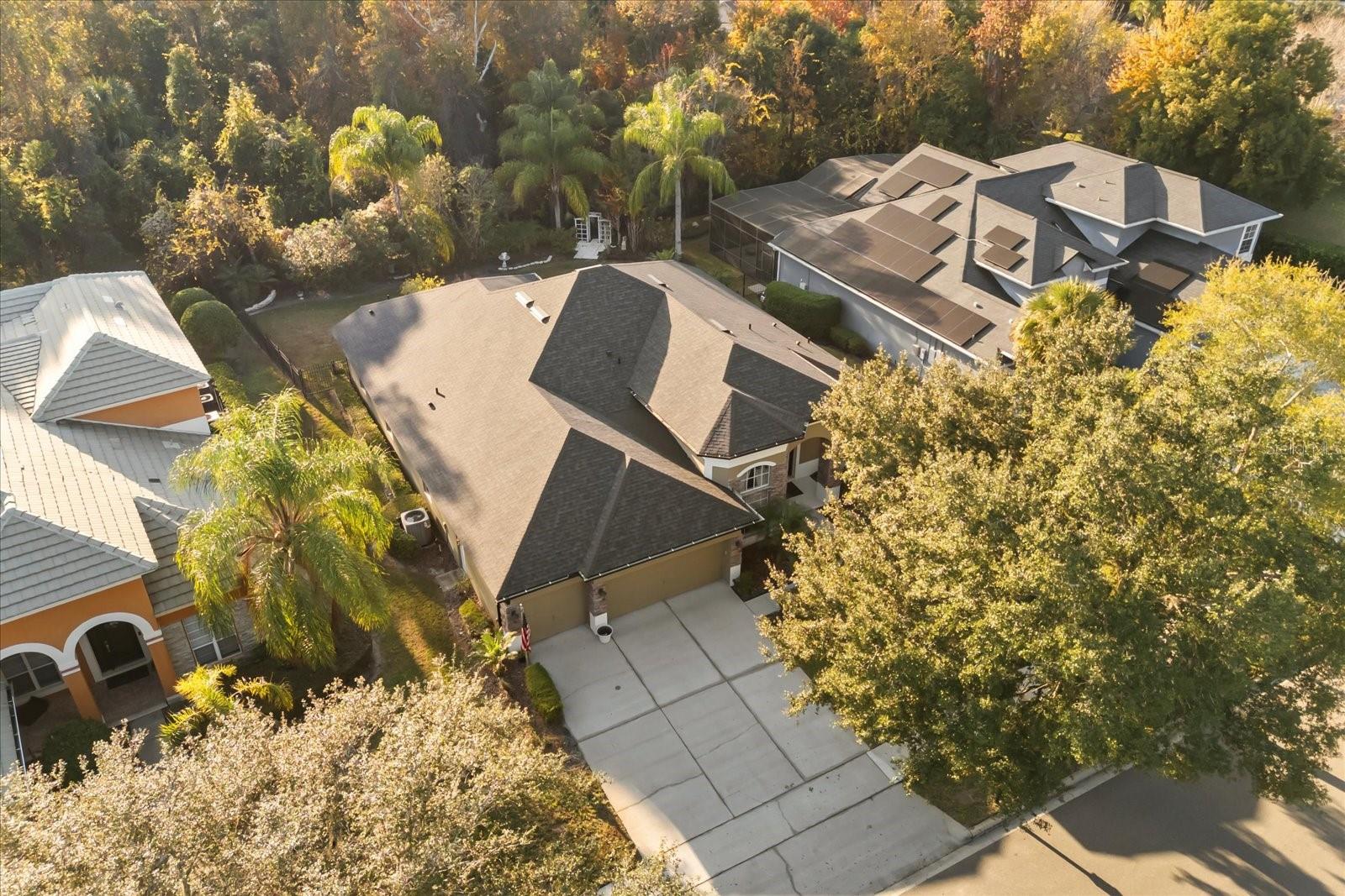5586 WHISPERING WOODS PT