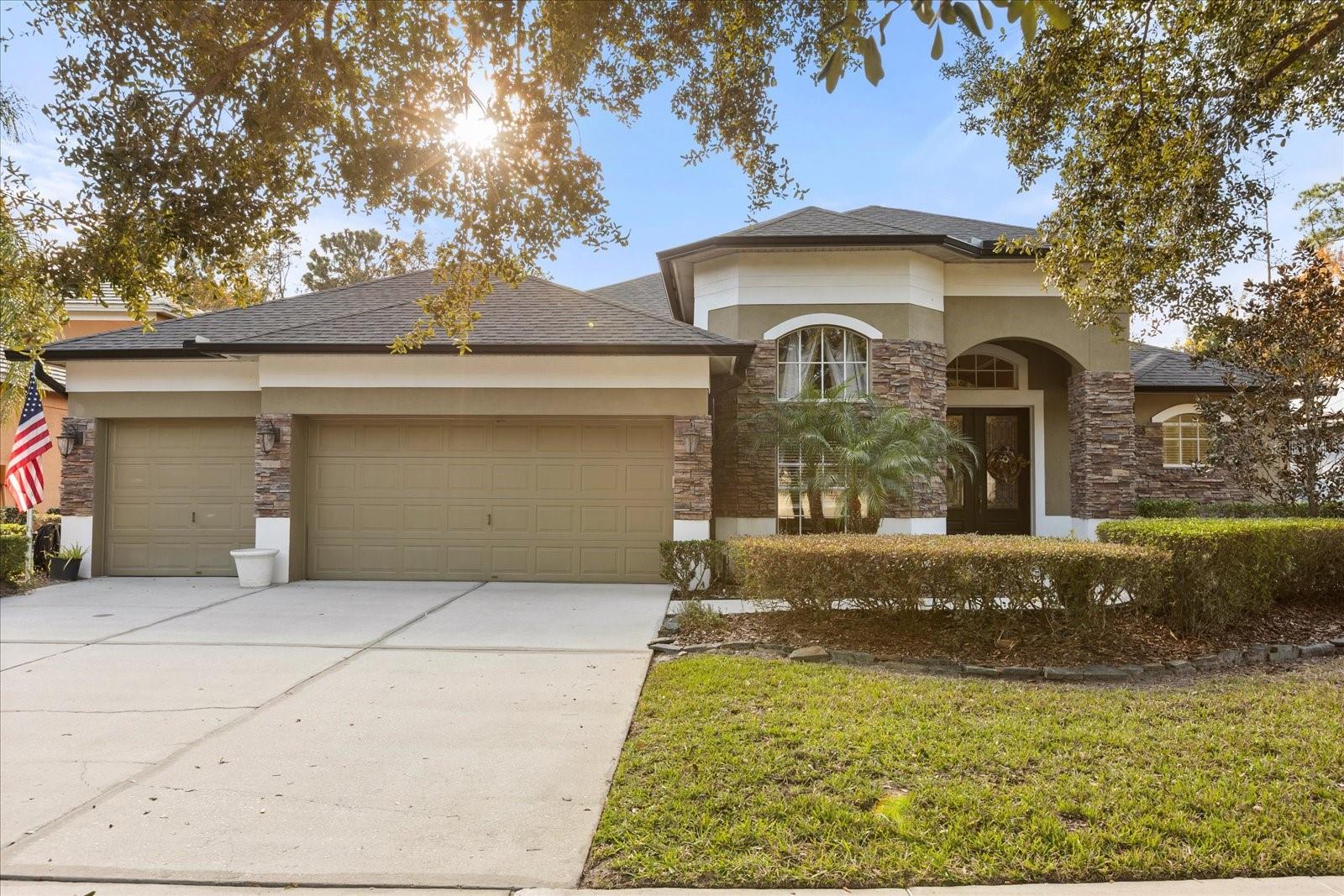5586 WHISPERING WOODS PT