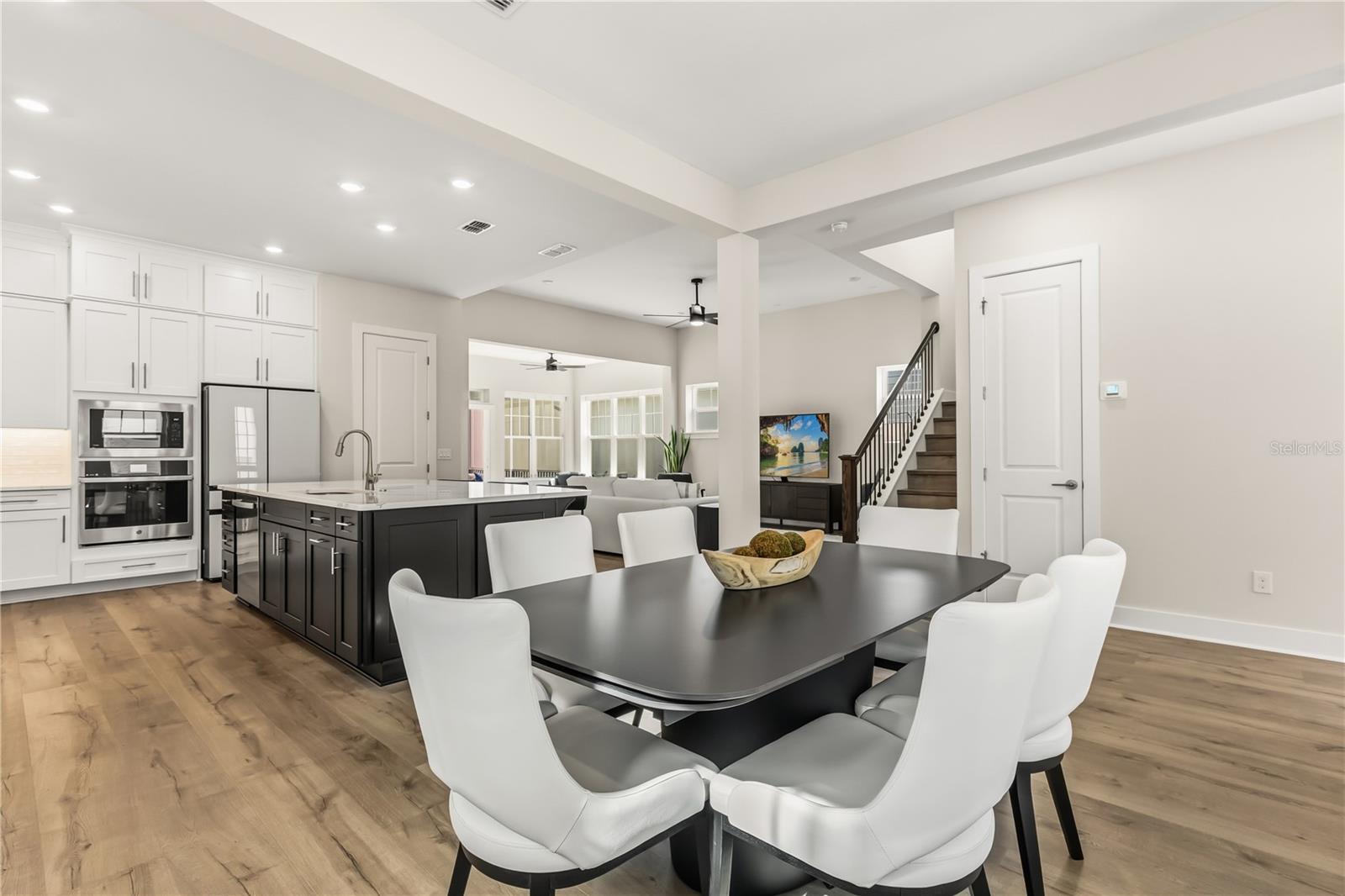 1185 WILDER OAKS WAY