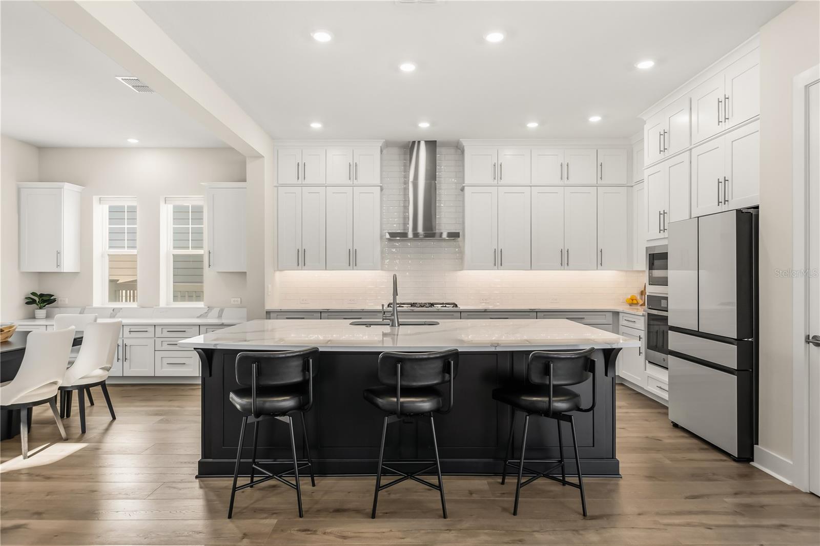 1185 WILDER OAKS WAY