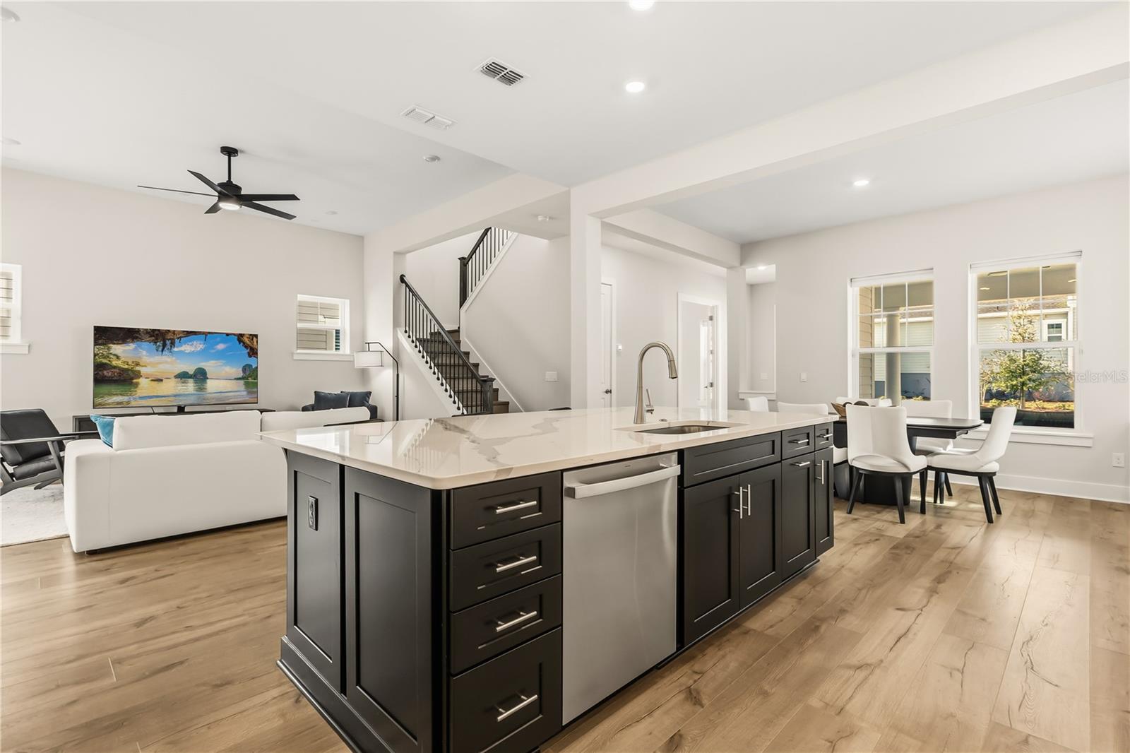 1185 WILDER OAKS WAY