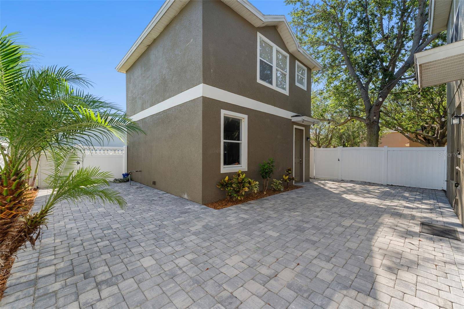 14835 OLD THICKET TRCE