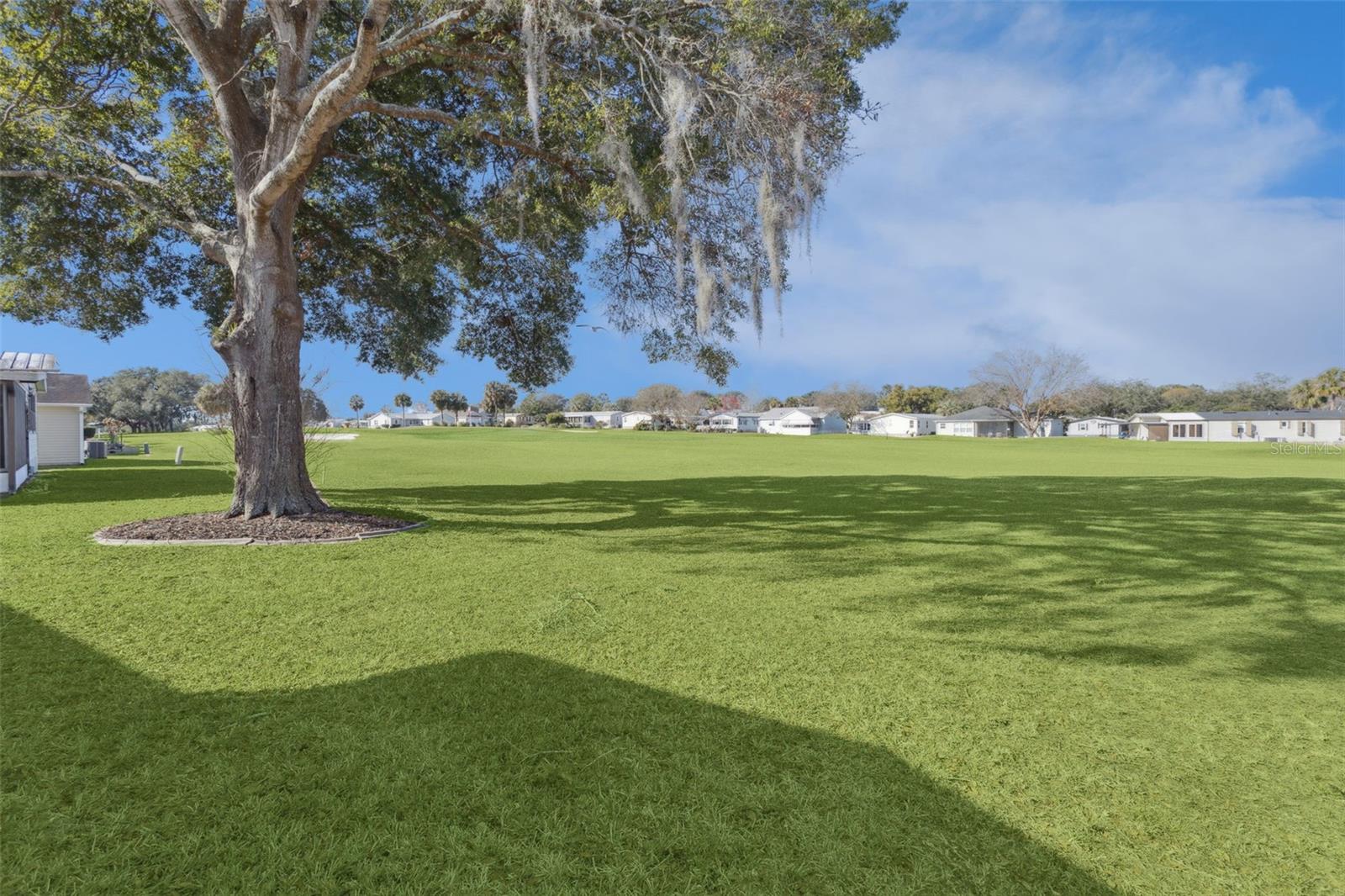 1612 E SCHWARTZ BLVD