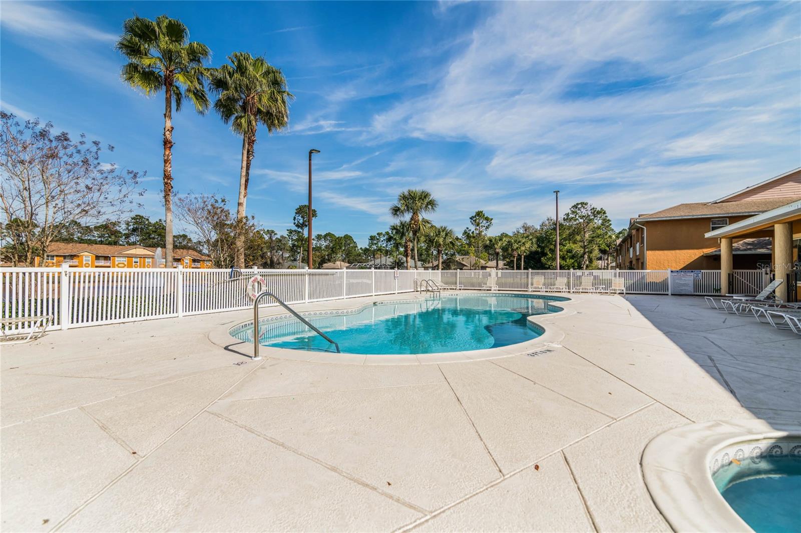 4600 E MOODY BLVD #9N