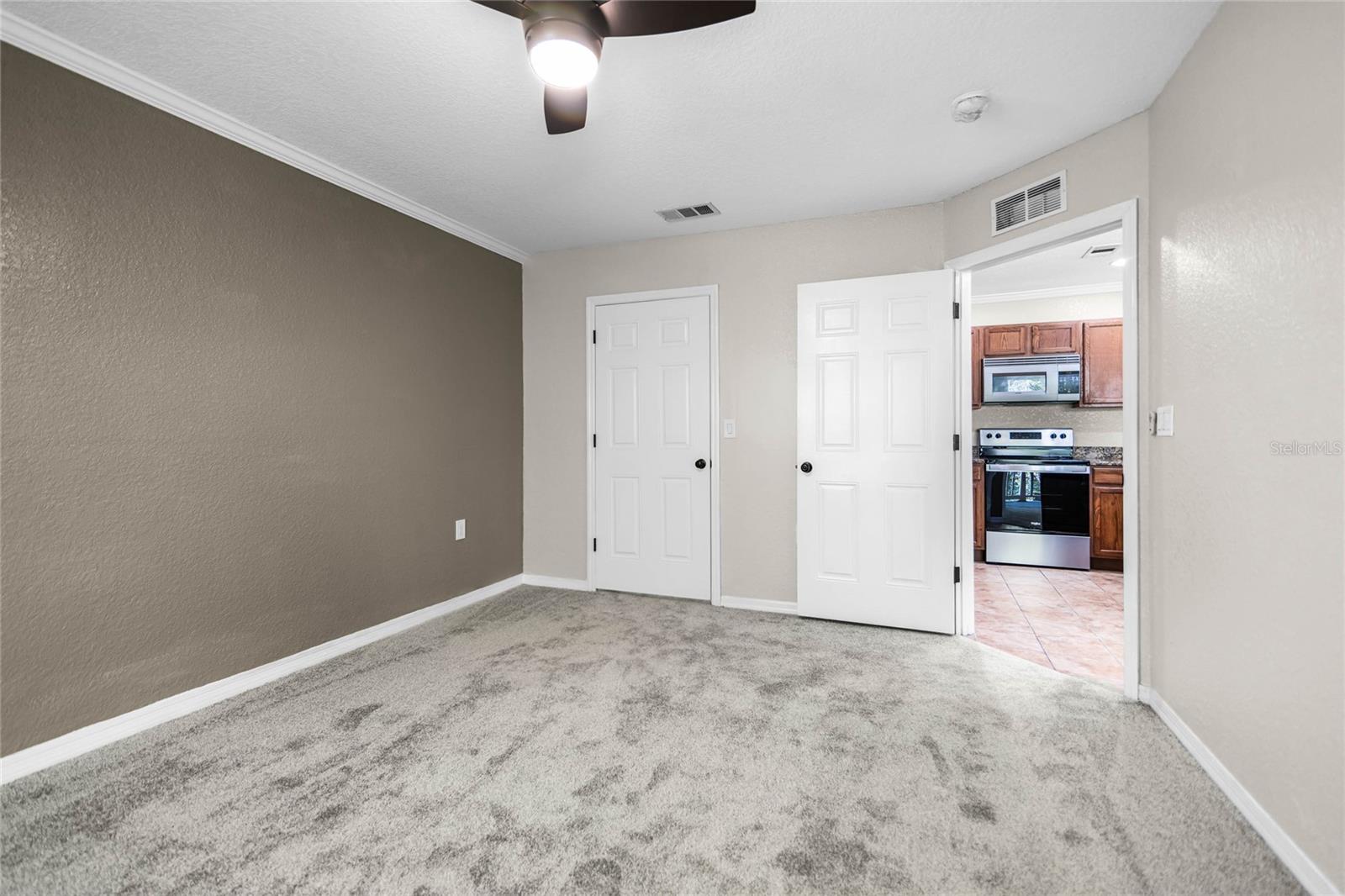 4600 E MOODY BLVD #9N